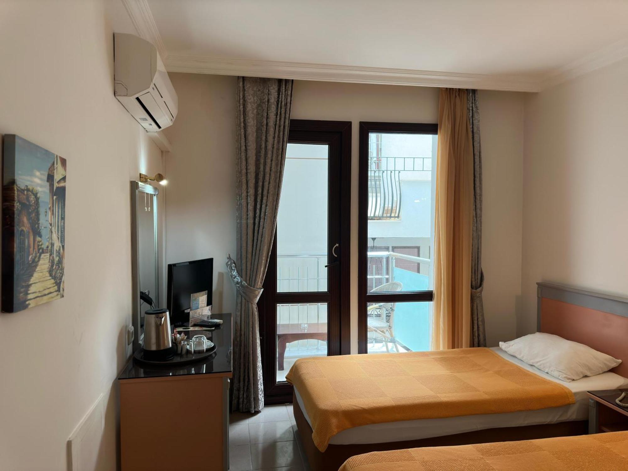 Ata Park Hotel Фетхіє Екстер'єр фото