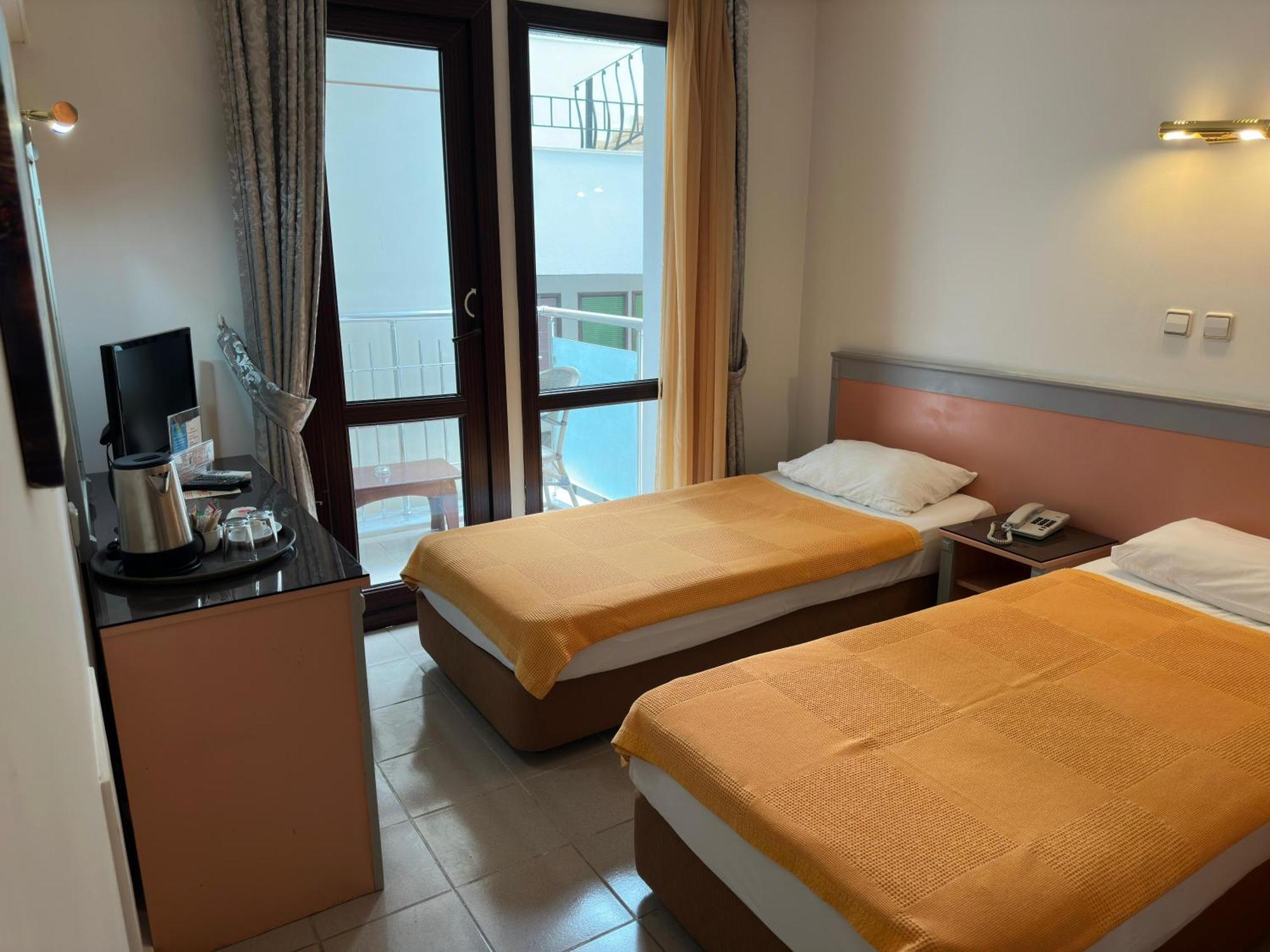 Ata Park Hotel Фетхіє Екстер'єр фото